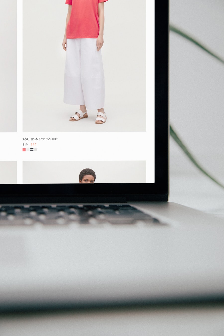 E-commerce product page with conversion-focused design